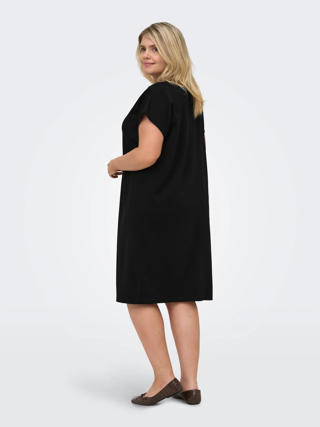 Lise Capsleeve V-Neck Dress Black - Only Carmakoma - Image 4