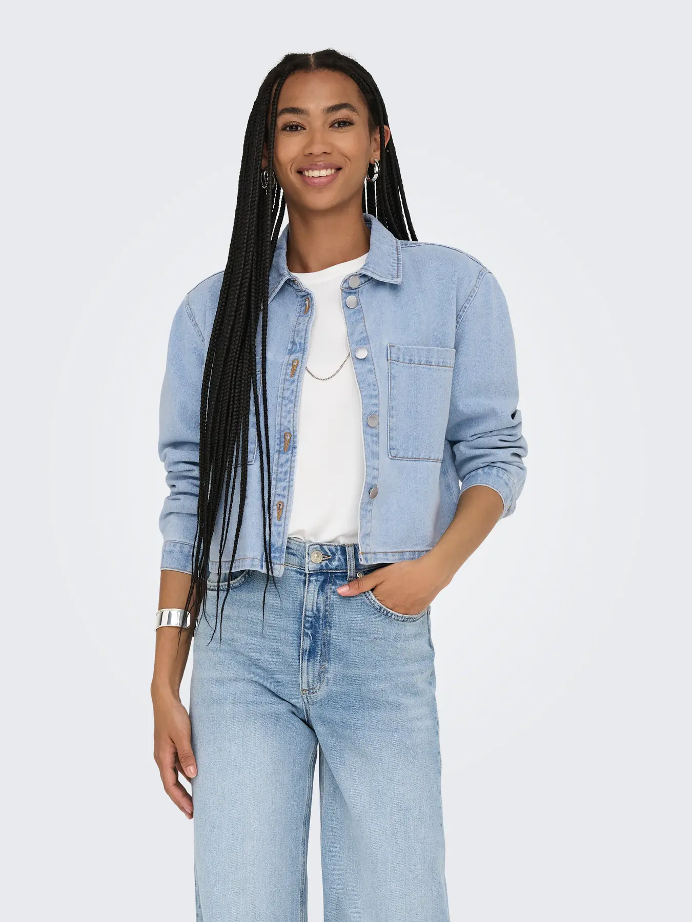 Marly Boxy Shacket Light Blue Denim - JDY - Image 2