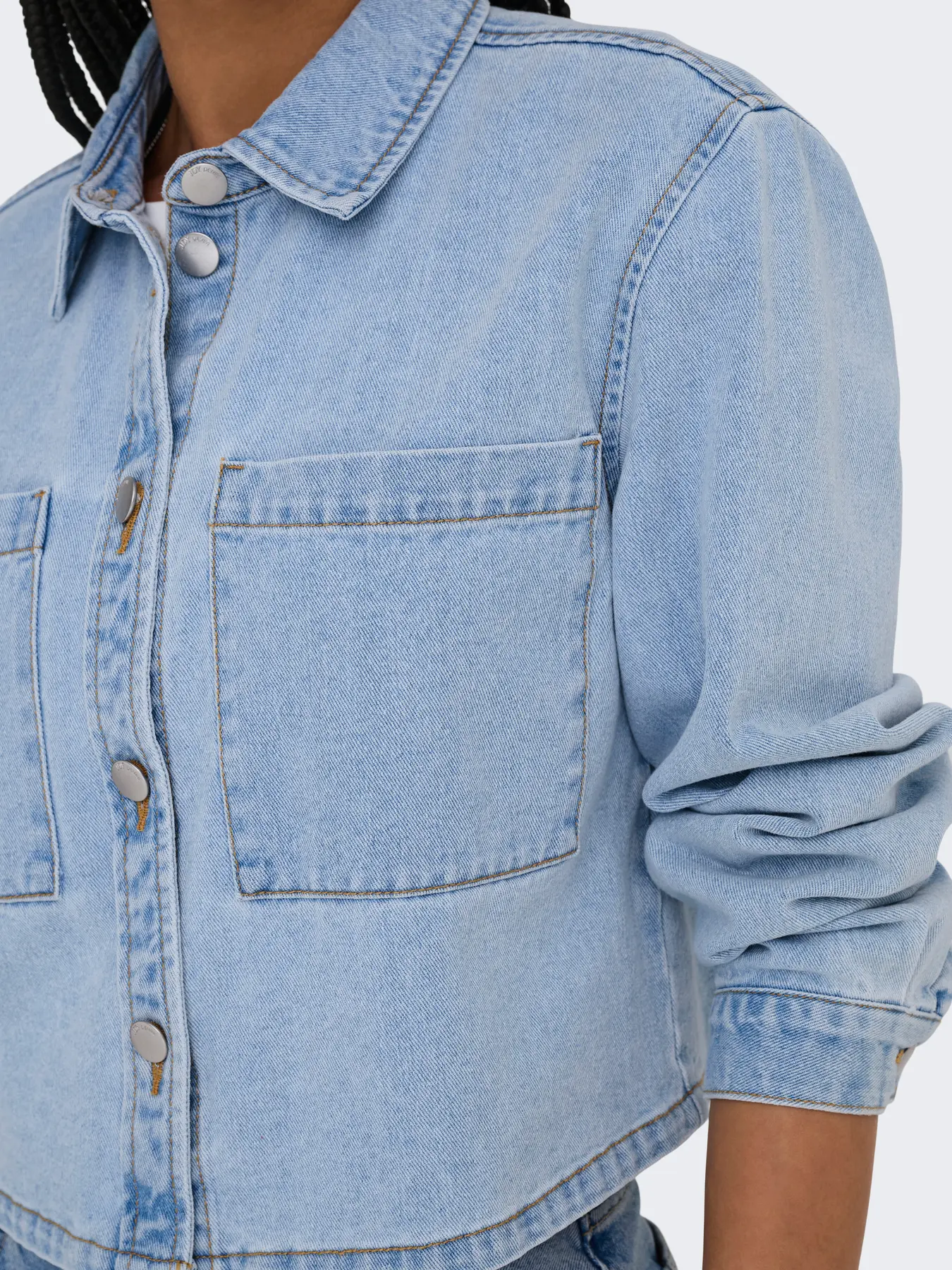 Marly Boxy Shacket Light Blue Denim - JDY - Image 3