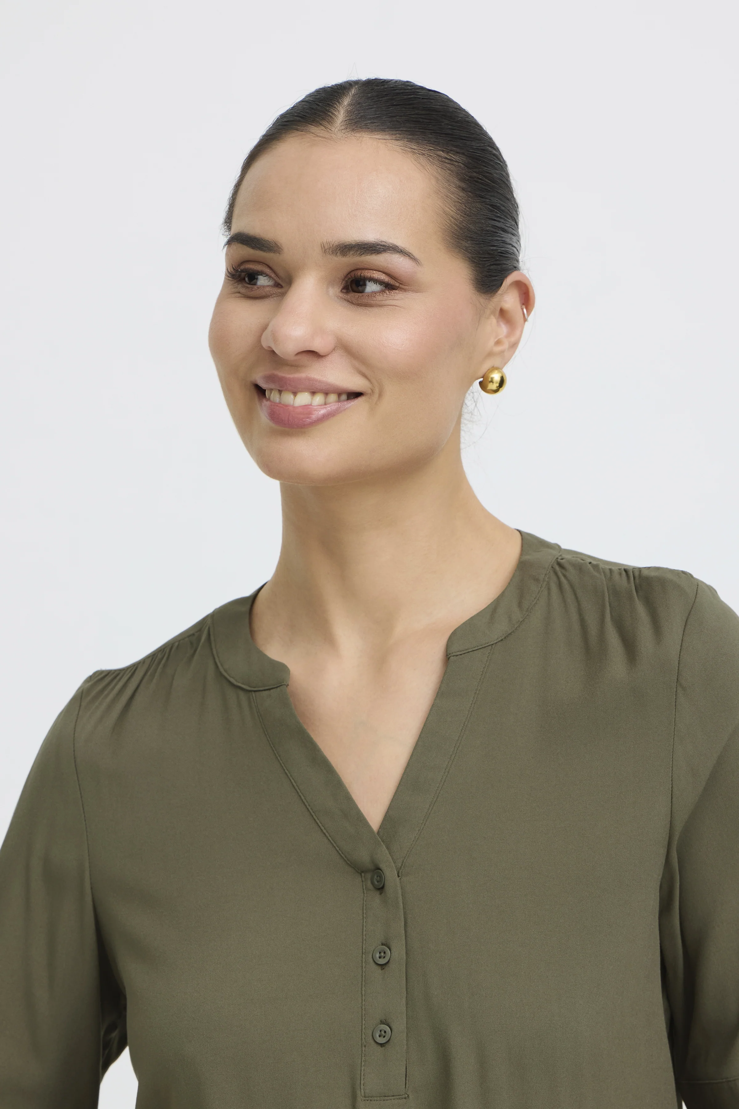 MJoella VNeck Top Kalamata - B.Young - Image 3