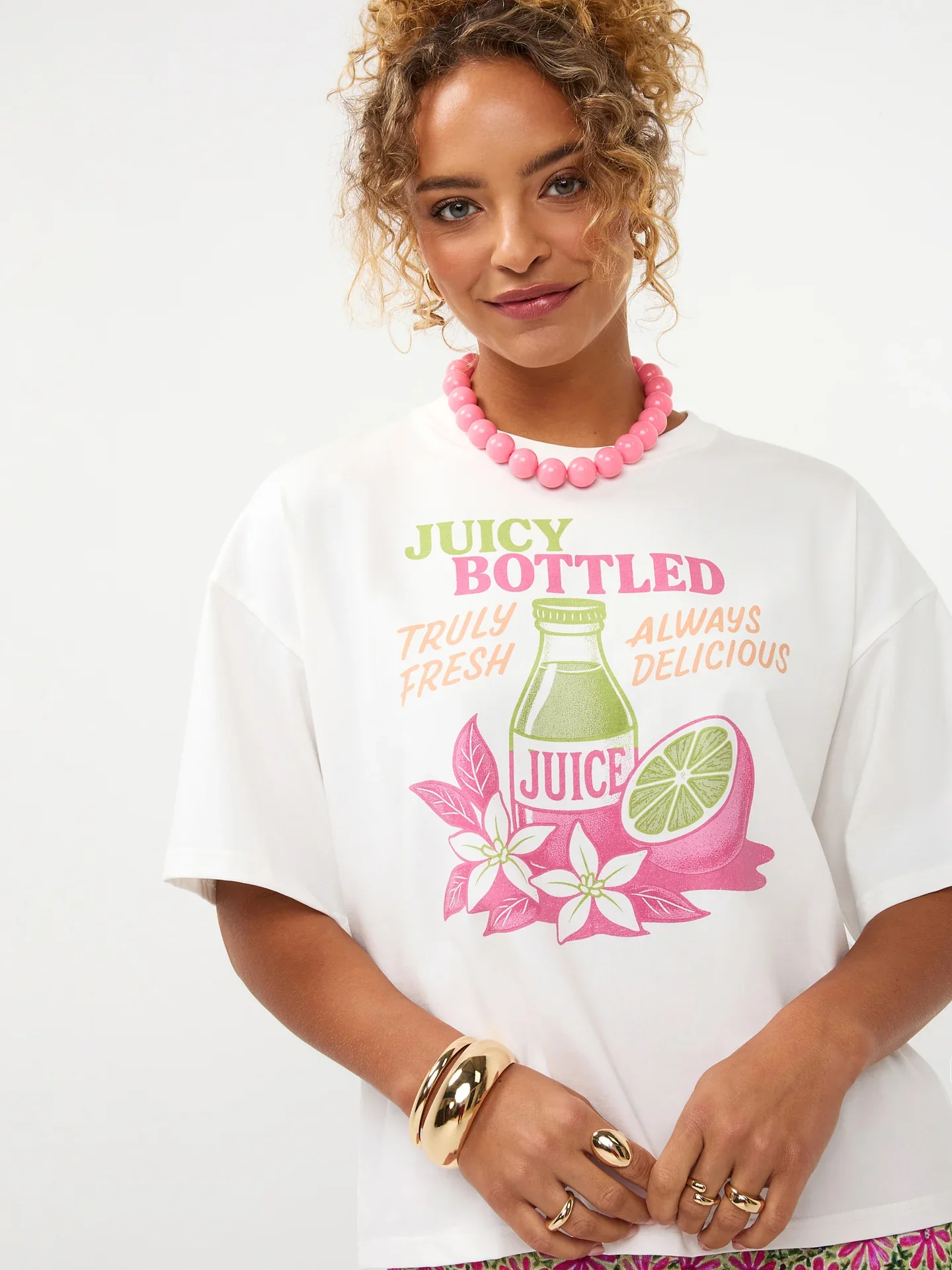 T-Shirt Juicy Bottle Berry Pink - Ydence - Image 2