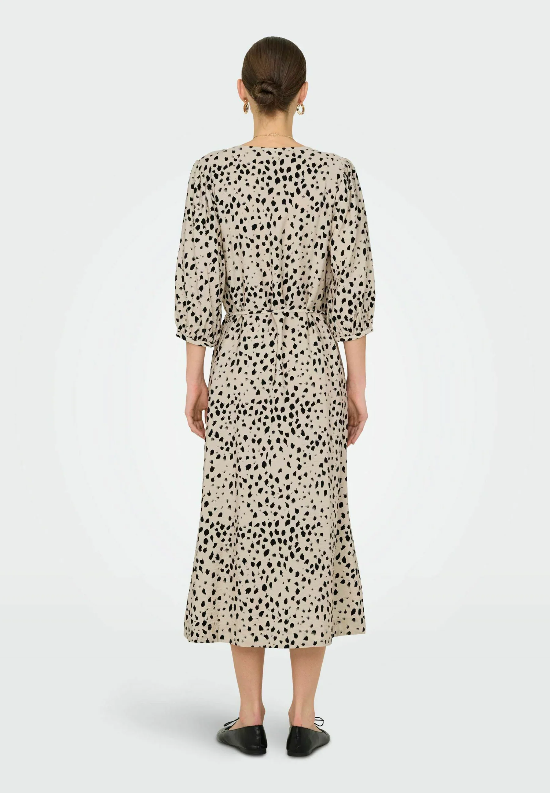 Troya Life Midi Dress Black Distressed Dot - JDY - Image 2